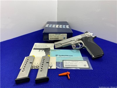 1991 Smith Wesson 1046 10mm -HOLY GRAIL- Published in SCSW Collectors Dream