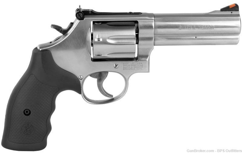 SMITH AND WESSON 686 PLUS STAINLESS .357 MAG / .38SPL +P - Factory New-img-0