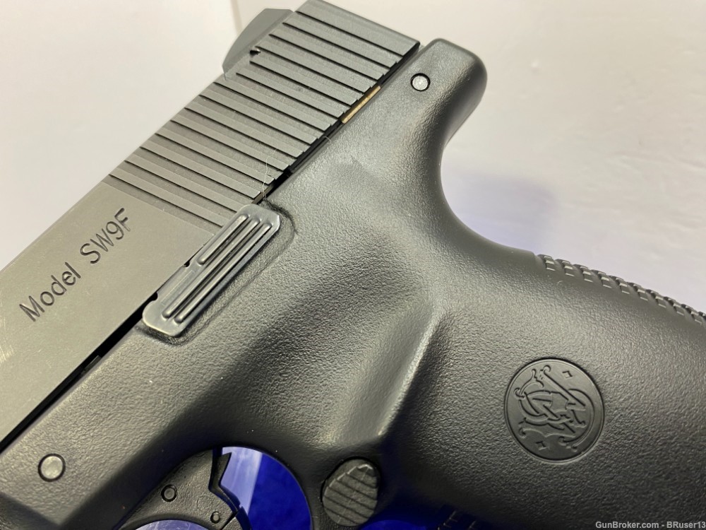 Smith Wesson SW9F 9mm Black 4.5" *FANTASTIC SEMI-AUTOMATIC PISTOL*-img-7