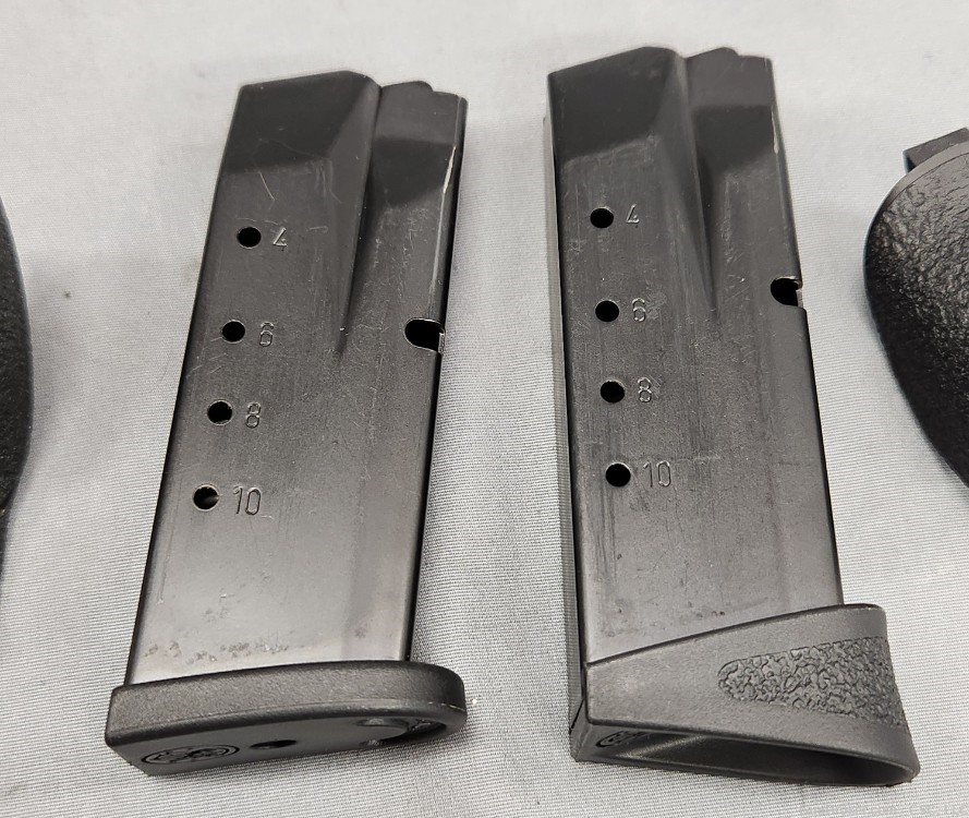 Two Smith & Wesson M&P40c magazines 10rds each with backstraps-img-1