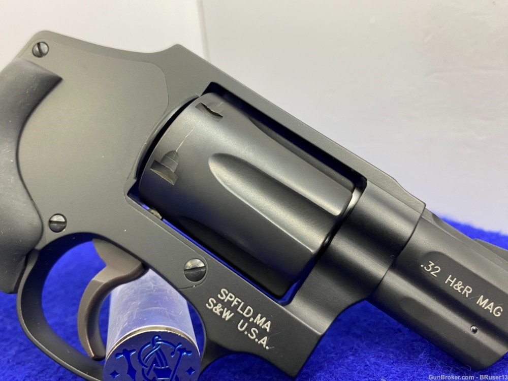 Smith Wesson 432PD .32 H&R Mag Blk *LIGHTWEIGHT HIGH PERFORMANCE SIDEARM*-img-25