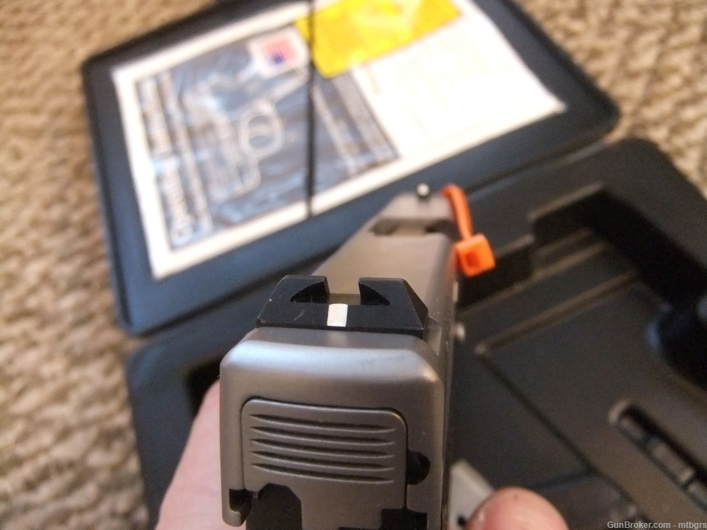  Kahr PM9 semi-automatic pistol 9mm. NEW 2 Mags & Paperwork California OK -img-3