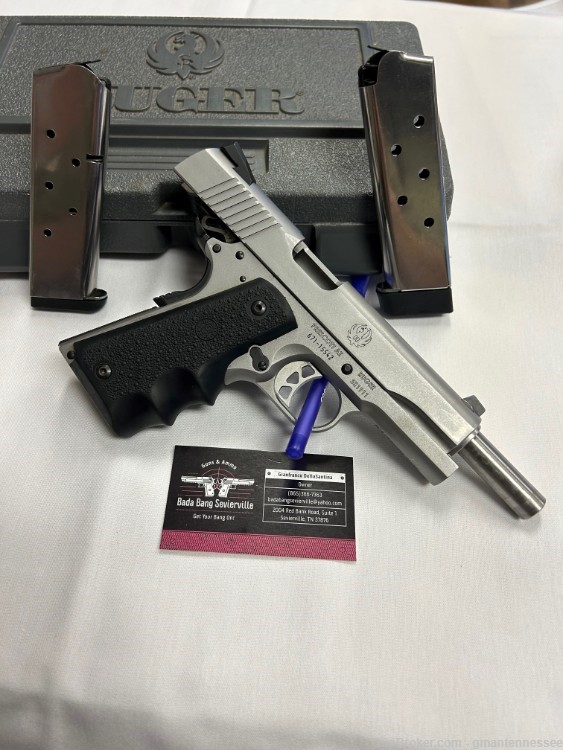 RUGER SR1911 WITH 2 MAGS, GREAT CONDITION-img-4