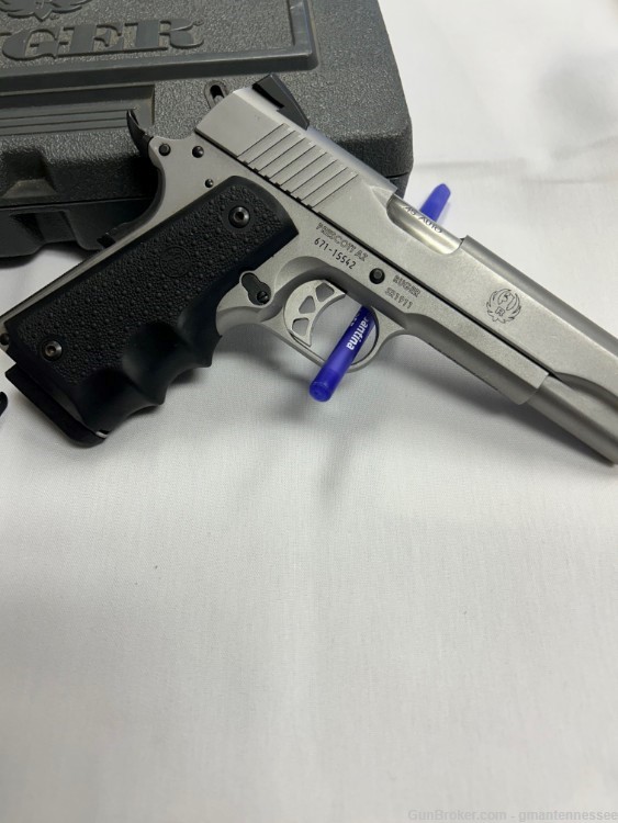 RUGER SR1911 WITH 2 MAGS, GREAT CONDITION-img-1