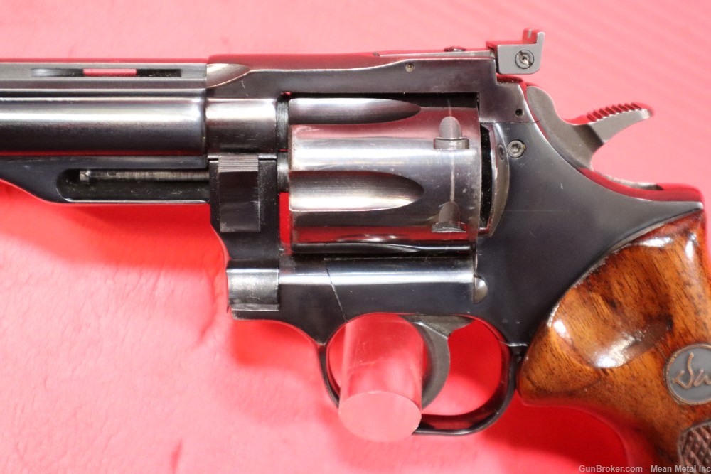 Dan Wesson 357mag 15-2 8" 357 Magnum PENNY START No Reserve-img-3