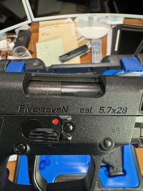 FN Five-Seven-img-3