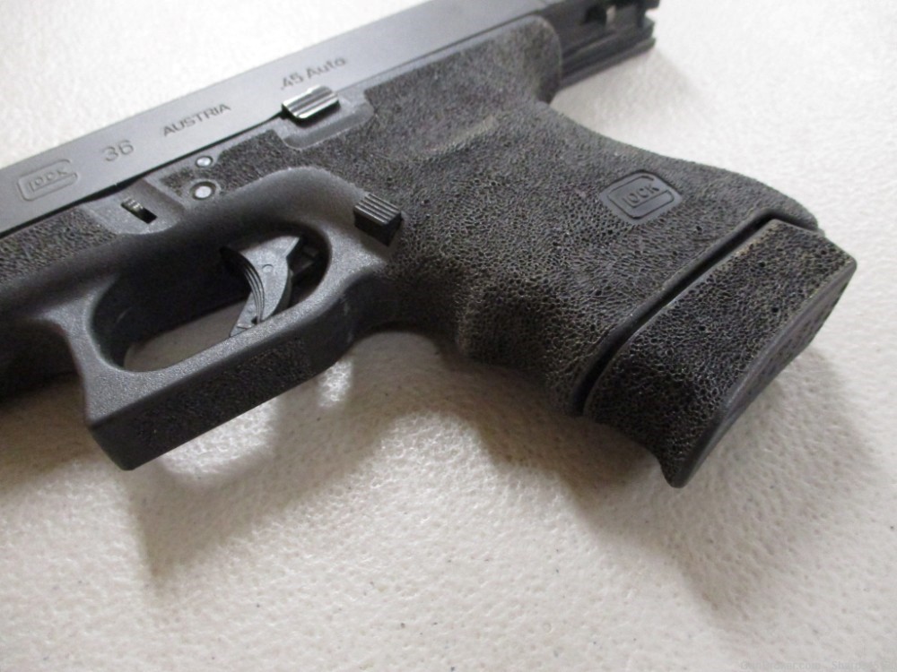 Glock G36 - .45 ACP - 3.5" barrel - Pearce Grip - 2 mags-img-3