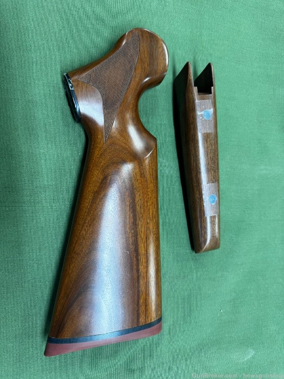 Thompson center contender wood stock and forearm piece complete -img-0