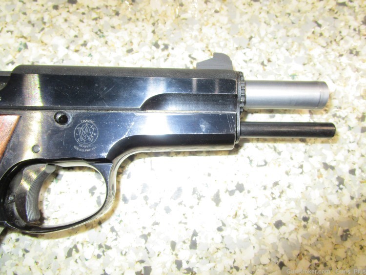RARE Smith and Wesson 52 No Dash 38 Special semi auto pistol original box-img-6