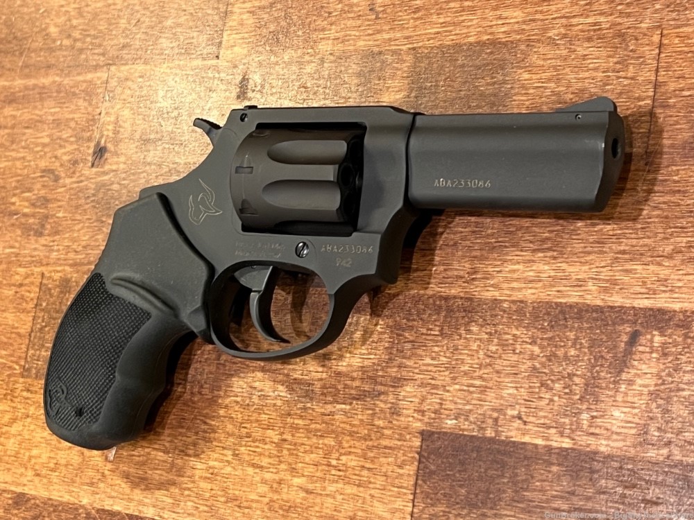 Taurus 942 22 LR Revolver 8-rd 22LR penny-img-1