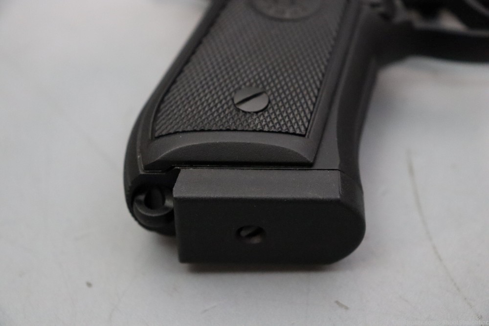 Beretta M92A1 4.9" 9mm w/Case & Laser -img-20