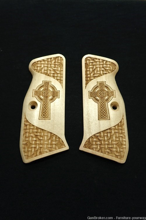-Maple Celtic Cross CZ-75 Grips Checkered Engraved Textured-img-0