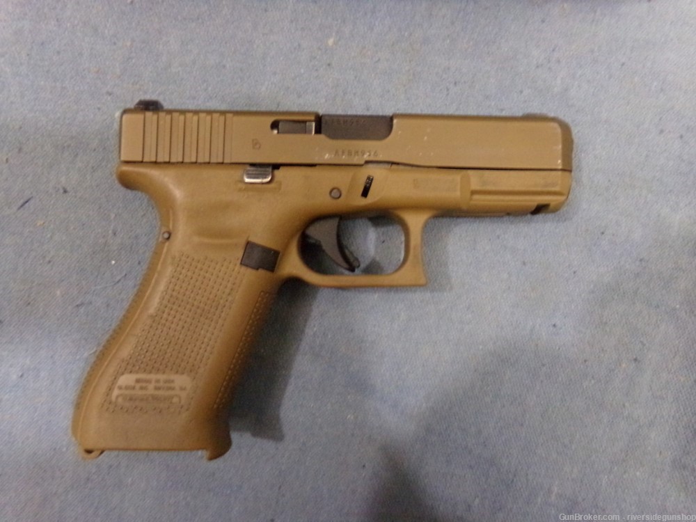 Glock 19x, 9mm w/ 3 mags -img-3