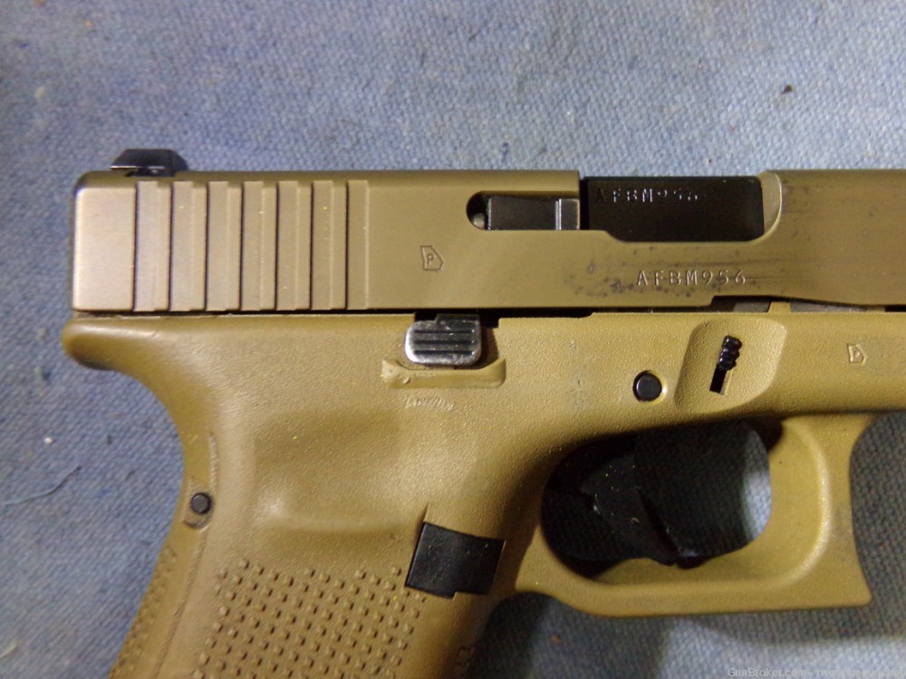 Glock 19x, 9mm w/ 3 mags -img-9