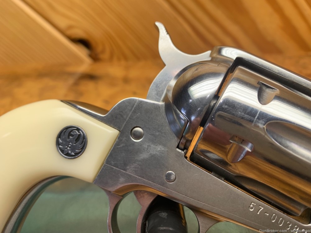 NICE ! STAINLESS RUGER VAQUERO .45LC 5.5" BARREL FAUX IVORY GRIPS NR-img-11