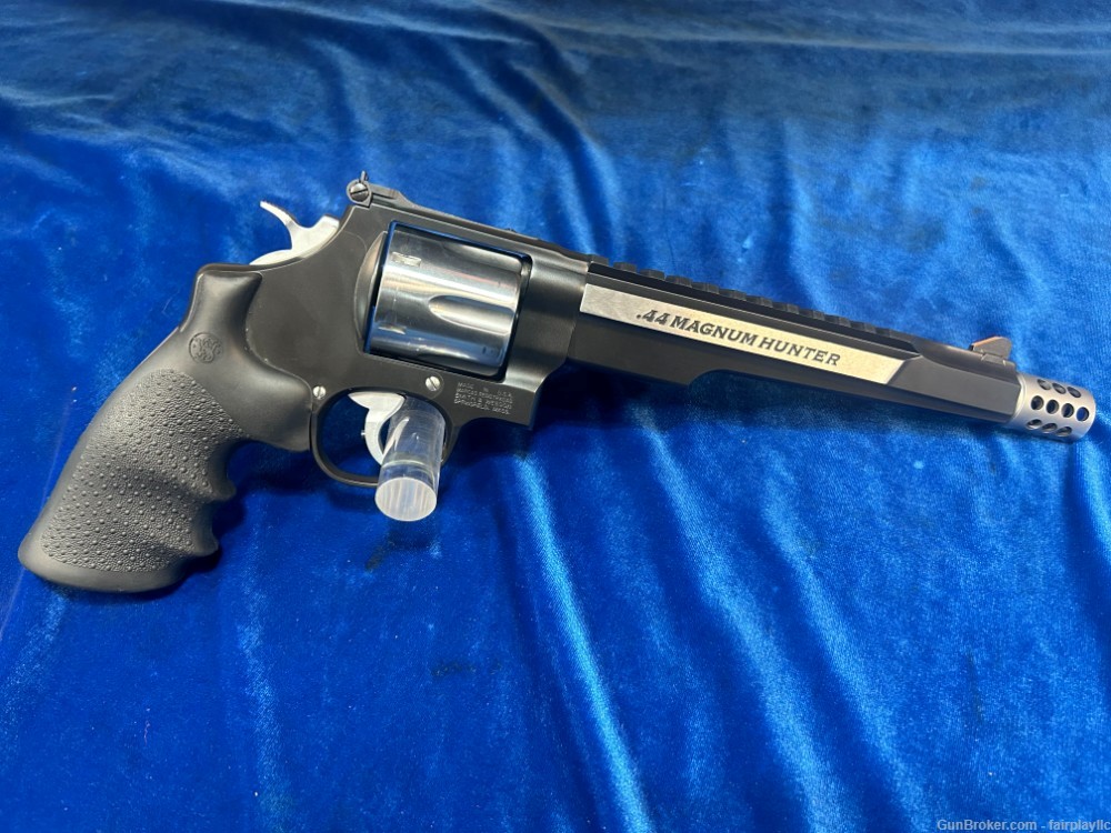 Smith & Wesson 629 Performance Center Hunter .44 Mag Revolver + Soft Case!-img-1