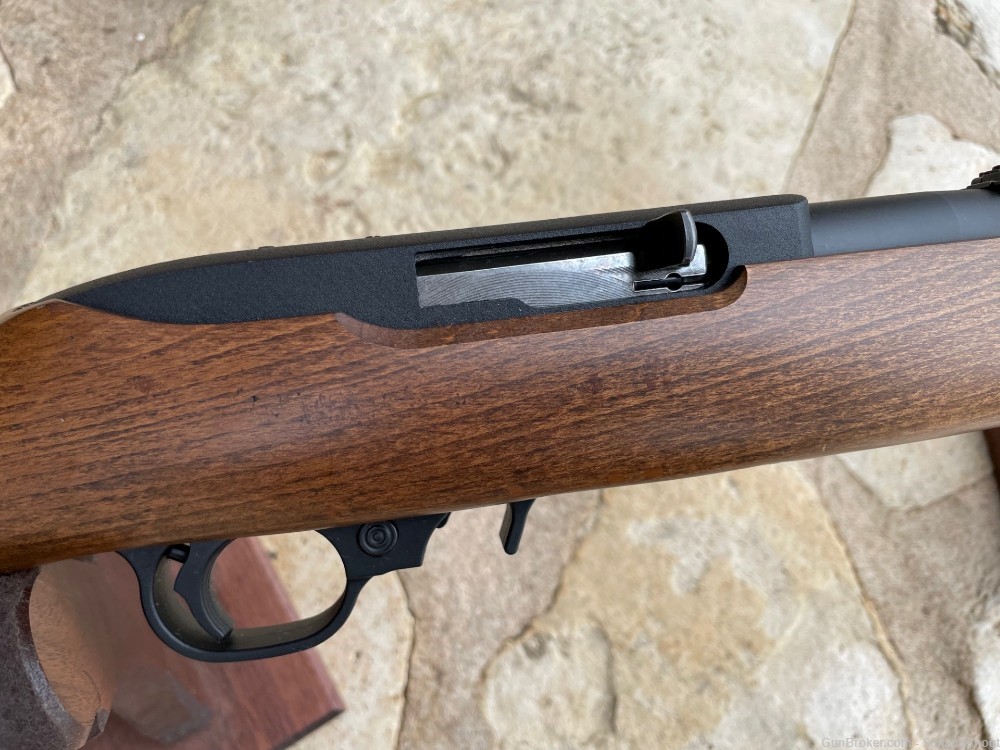RUGER 10/22 CARBINE walnut w/ mags-img-4