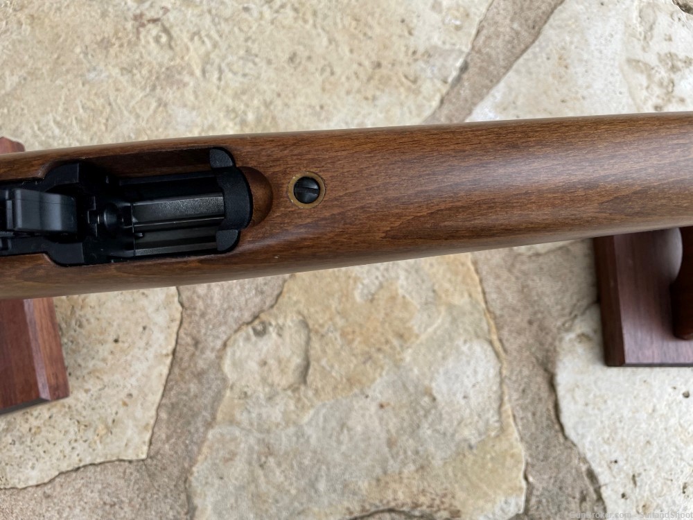 RUGER 10/22 CARBINE walnut w/ mags-img-11