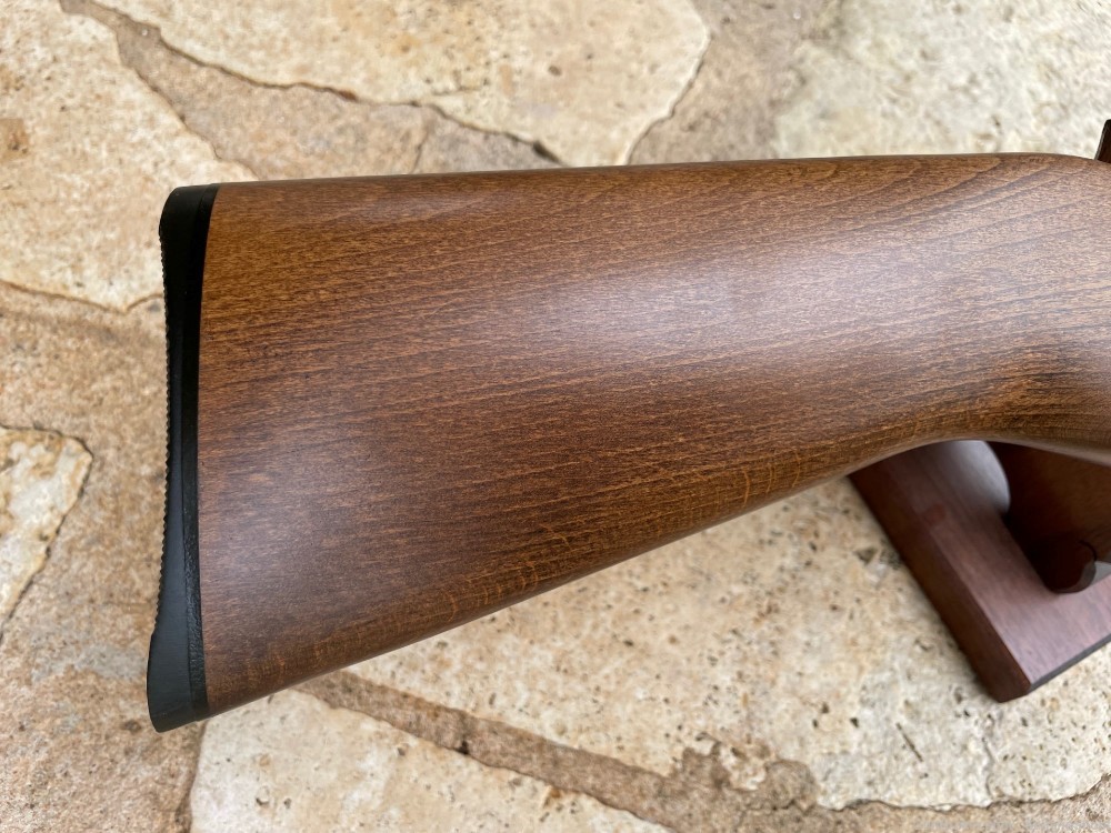 RUGER 10/22 CARBINE walnut w/ mags-img-1
