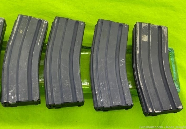 LOT OF 4 COLT AR15/M16 30rd Magazines w/Magpul Followers *On Sale*-img-0