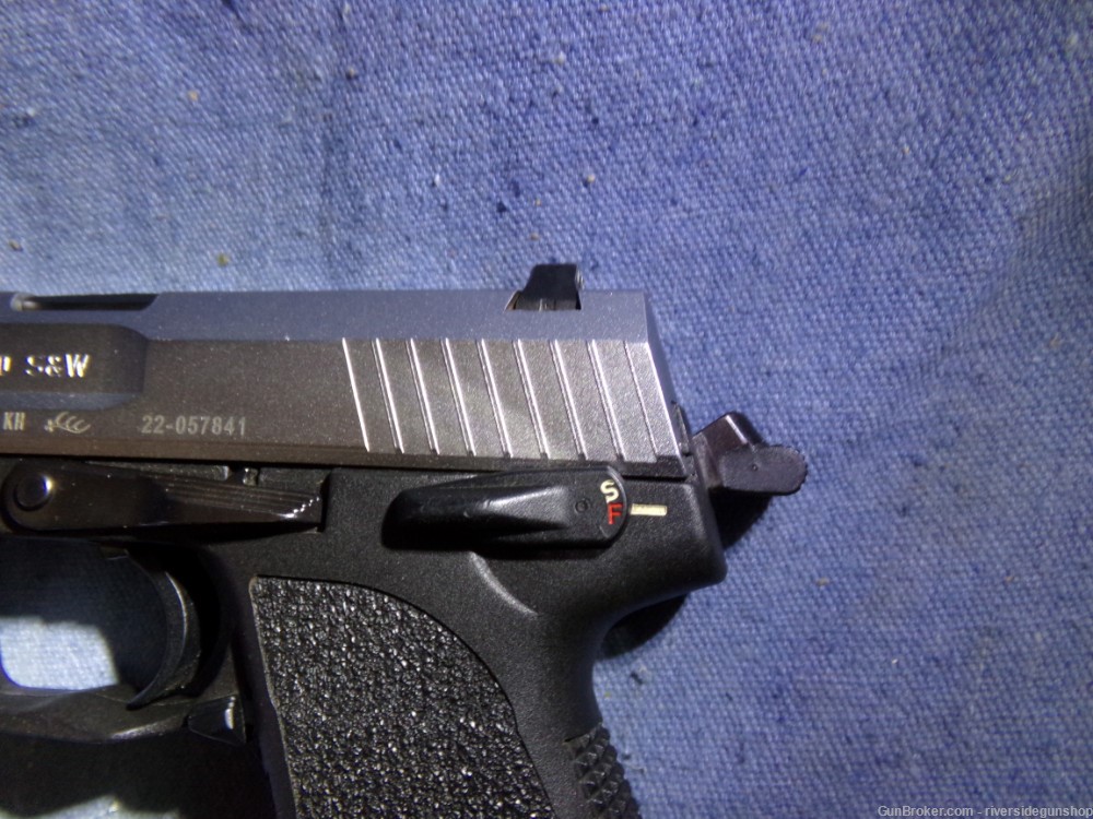HK USP 40, Stainless pistol-img-16