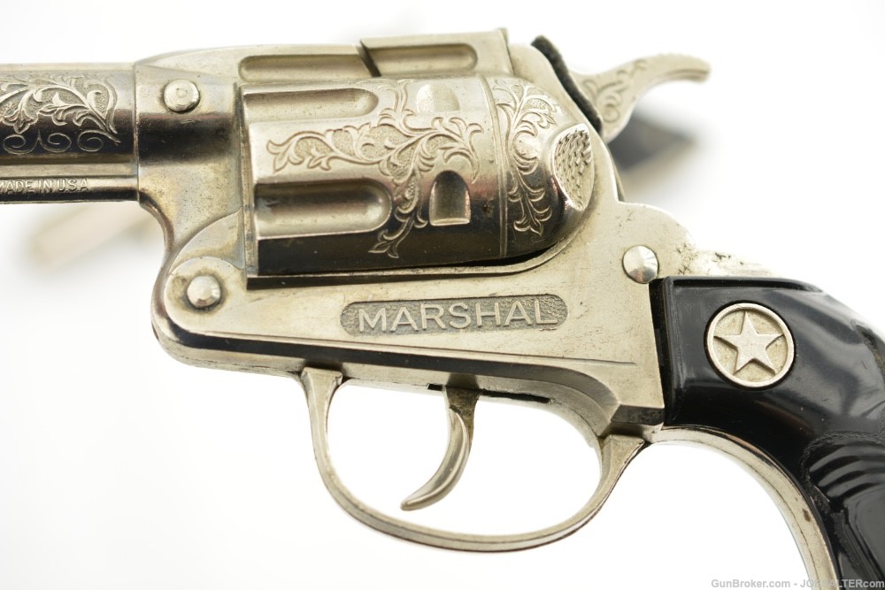 Vintage Hubley Texas Jr./Marshal Two Gun Set w/Holster-img-6