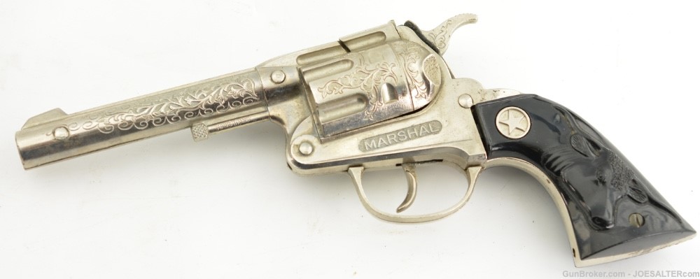 Vintage Hubley Texas Jr./Marshal Two Gun Set w/Holster-img-5