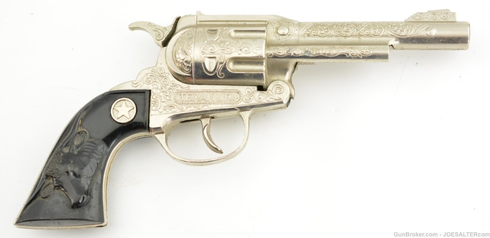 Vintage Hubley Texas Jr./Marshal Two Gun Set w/Holster-img-1