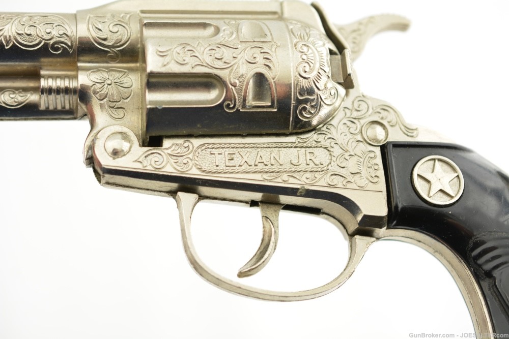 Vintage Hubley Texas Jr./Marshal Two Gun Set w/Holster-img-3