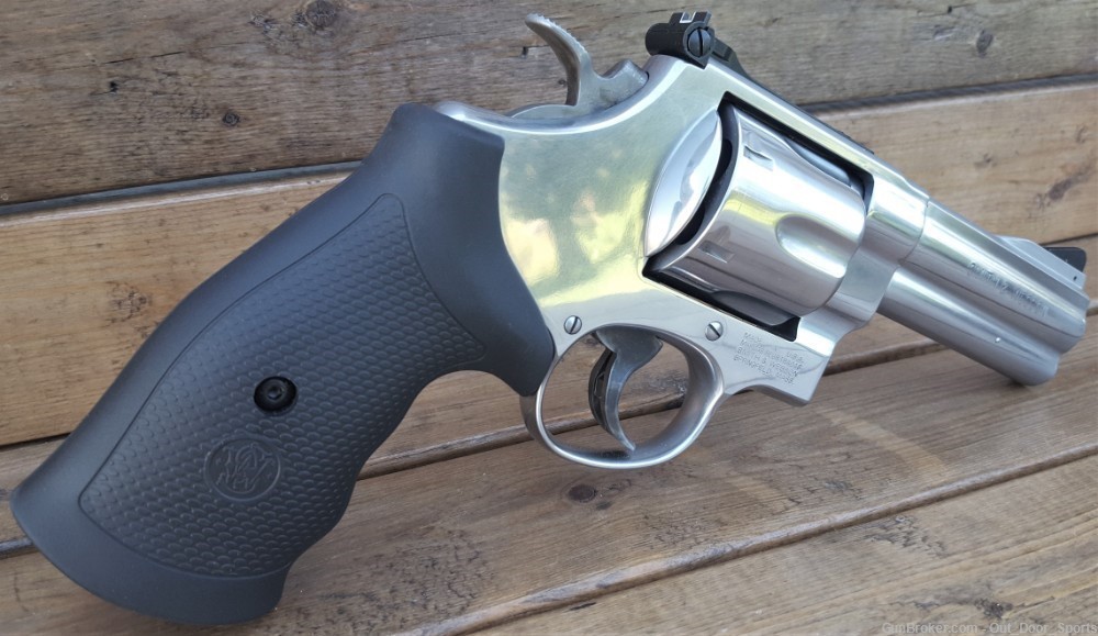 S&W 610  STAINLESS 4" 10MM Will Also Fire 40 S&W /EZ PAY $100-img-2