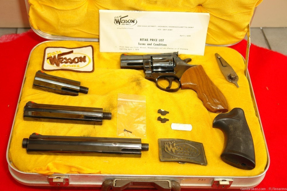 Dan Wesson Revolver, .357 Magnum, 2.5", 4", 6", 8" Barrels, Blued-img-1