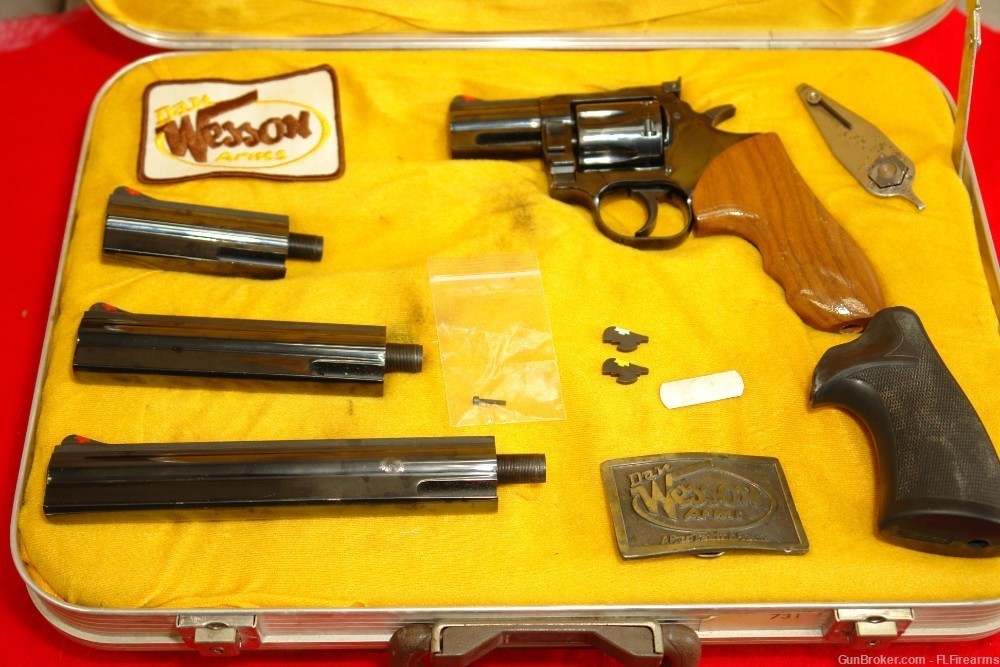 Dan Wesson Revolver, .357 Magnum, 2.5", 4", 6", 8" Barrels, Blued-img-0