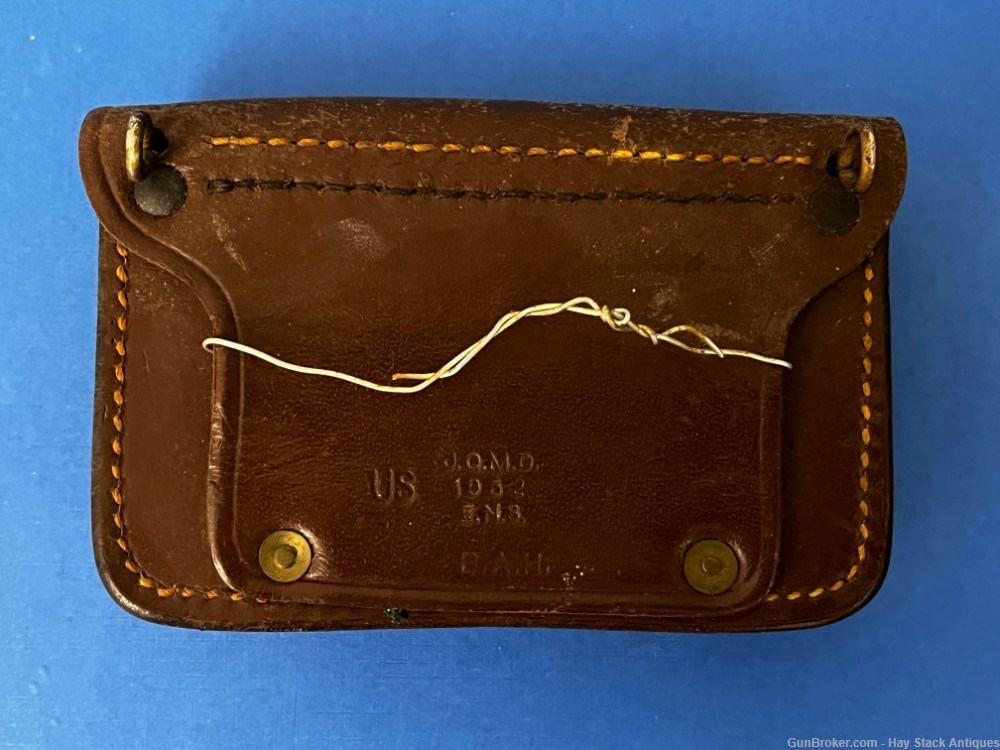 Vintage 1952 Carlisle Bandage Field Dressing Pouch JQMD Brown Leather Korea-img-2