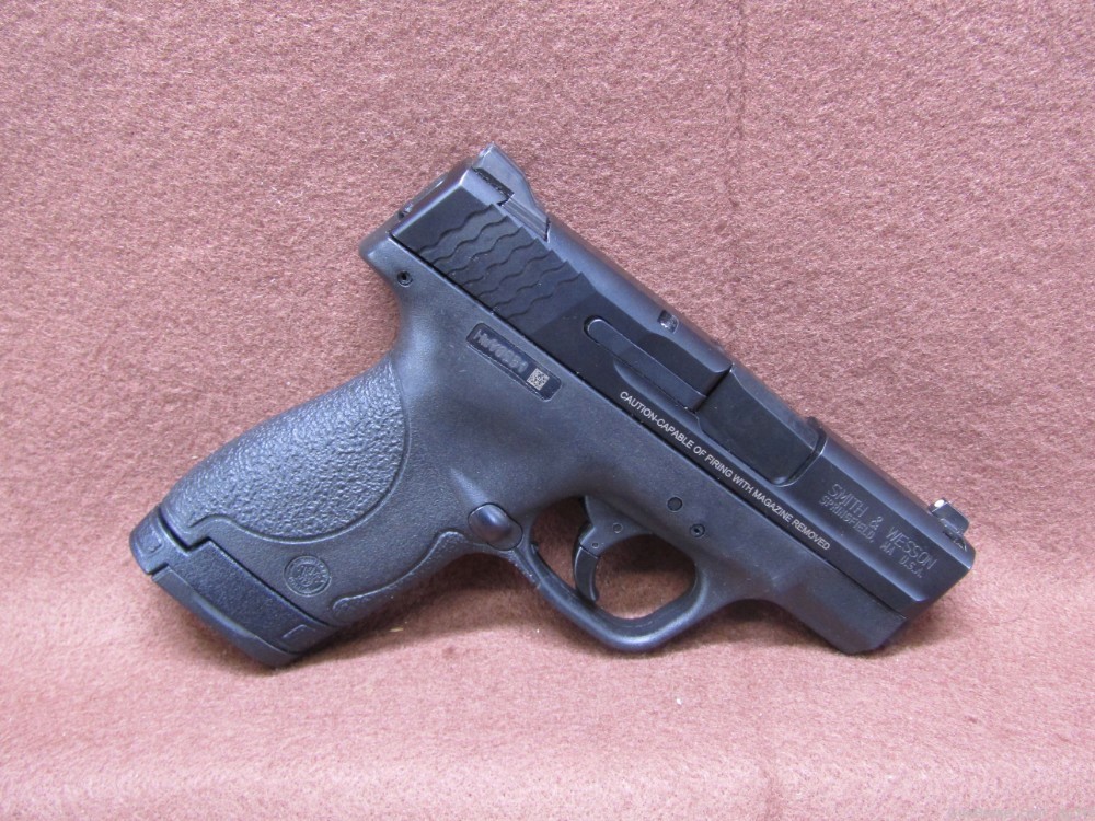 Smith & Wesson M&P 9 Shield 9 mm Semi Auto Pistol Thumb Safety 8 RD Mag-img-1