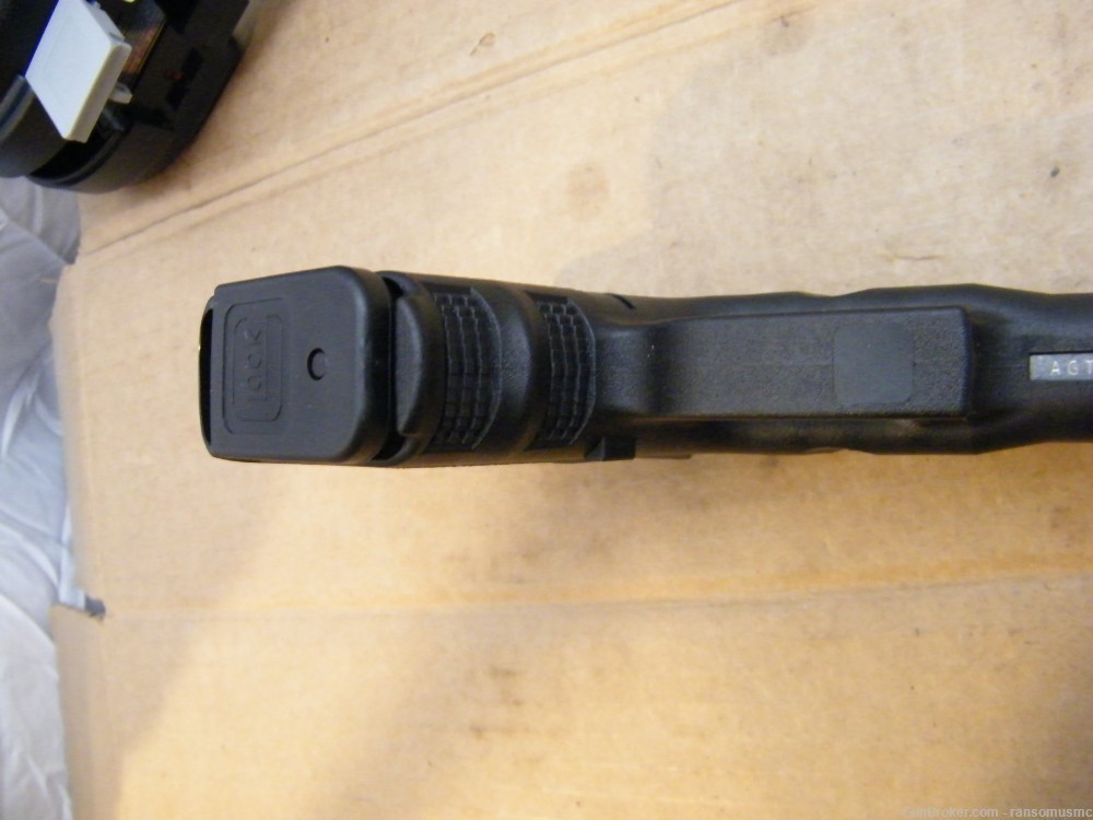 NIB Glock 26 Gen 3 9mm CA OK UI2650201-img-6