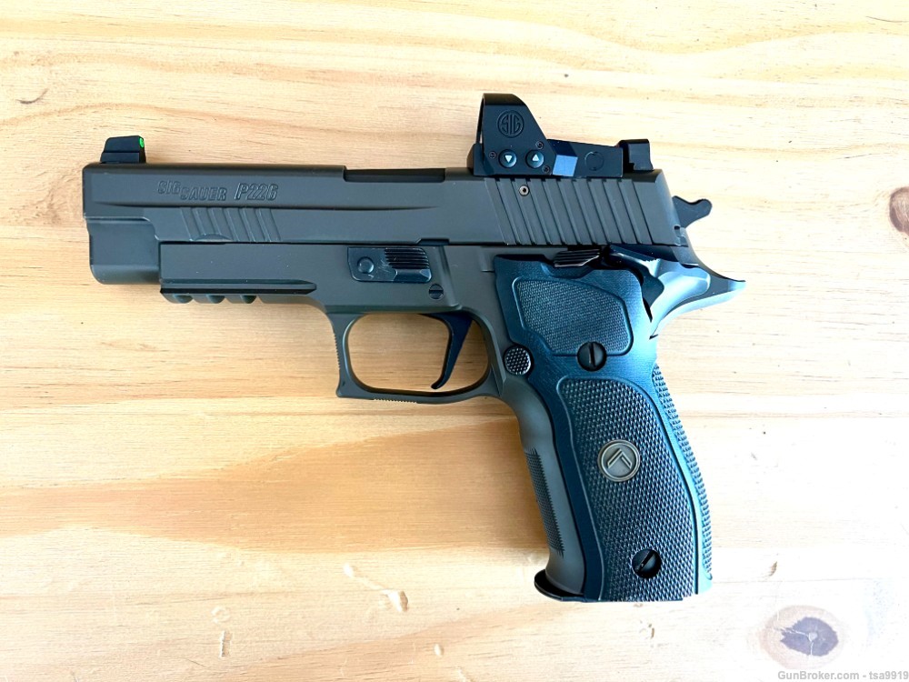SIG SAUER P226 LEGION SAO WITH RED DOT-img-1