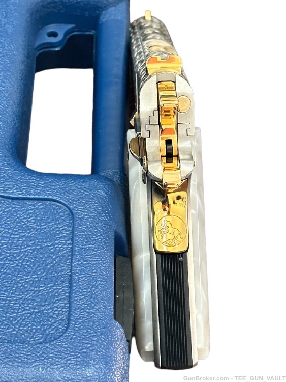 COLT CUSTOM 1911 FULLY ENGRAVED BRUSH NICKEL FINISH WITH 24K GOLD ACCENTS-img-7