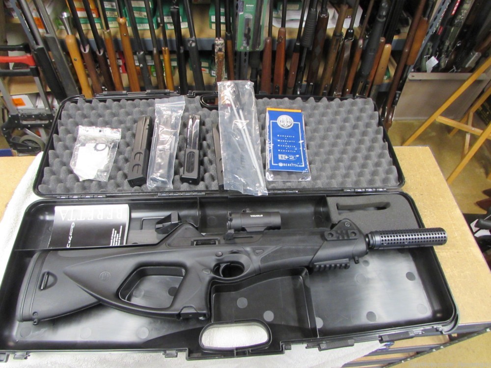 Beretta CX4 Storm 9mm in case with Optic,  Barrel Shroud and 4 30 rd mags-img-0