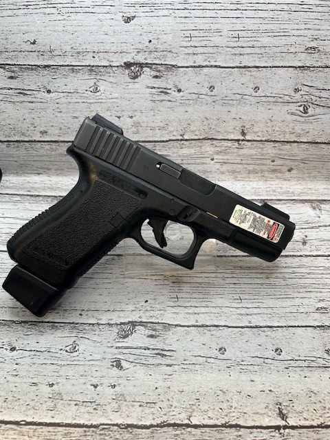 Glock 23 Gen 2 W/ Lasermax and TruGlo Sights-img-3