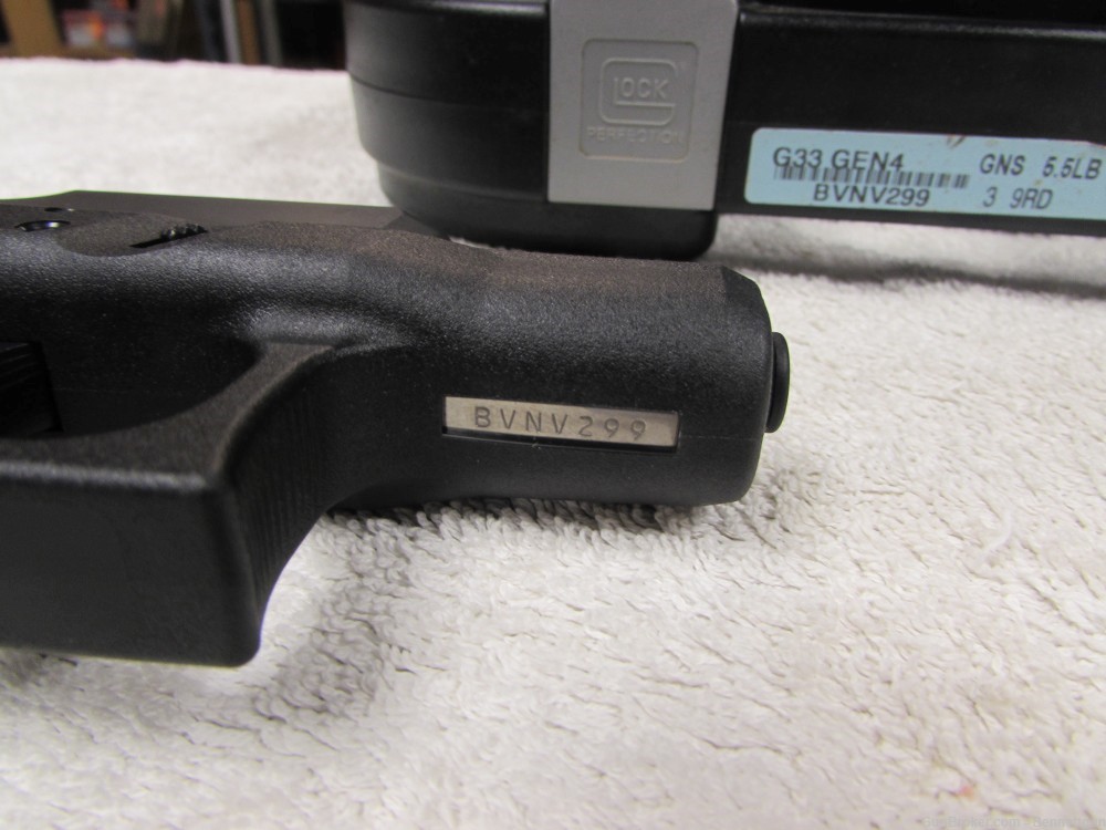 Glock G33 Gen4 357 sig in box with accessories-img-12