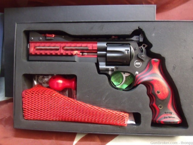 Korth's Rosso Sportivo ULX Limited Edition .357 Magnum-img-0