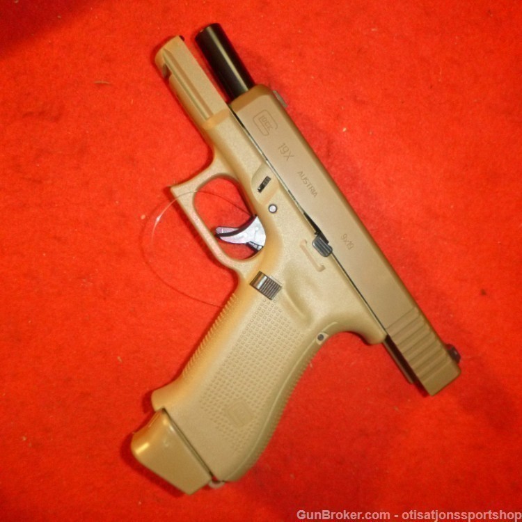 Glock 19X 9mm/17+1 (3 Mags)-img-3