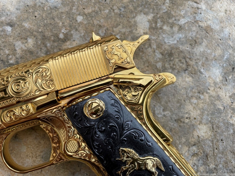 COLT 1911 ENGRAVED 45 ACP 24K GOLD 1of 10-img-3