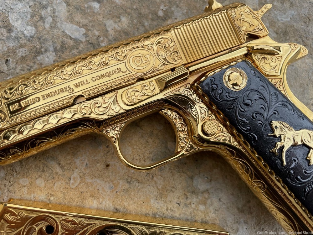 COLT 1911 ENGRAVED 45 ACP 24K GOLD 1of 10-img-4