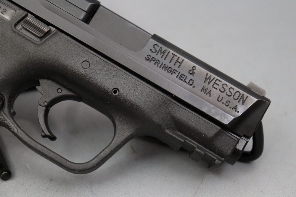 Smith and Wesson M&P40c .40S&W 3.6" w/case-img-4