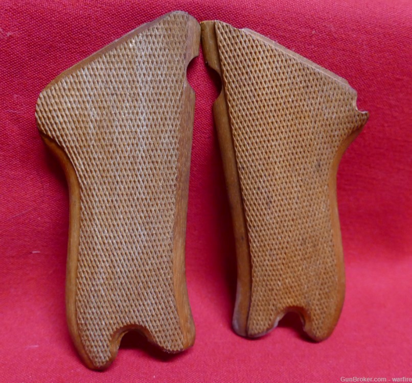 Reproduction P.08 Luger Pistol Grips-img-0