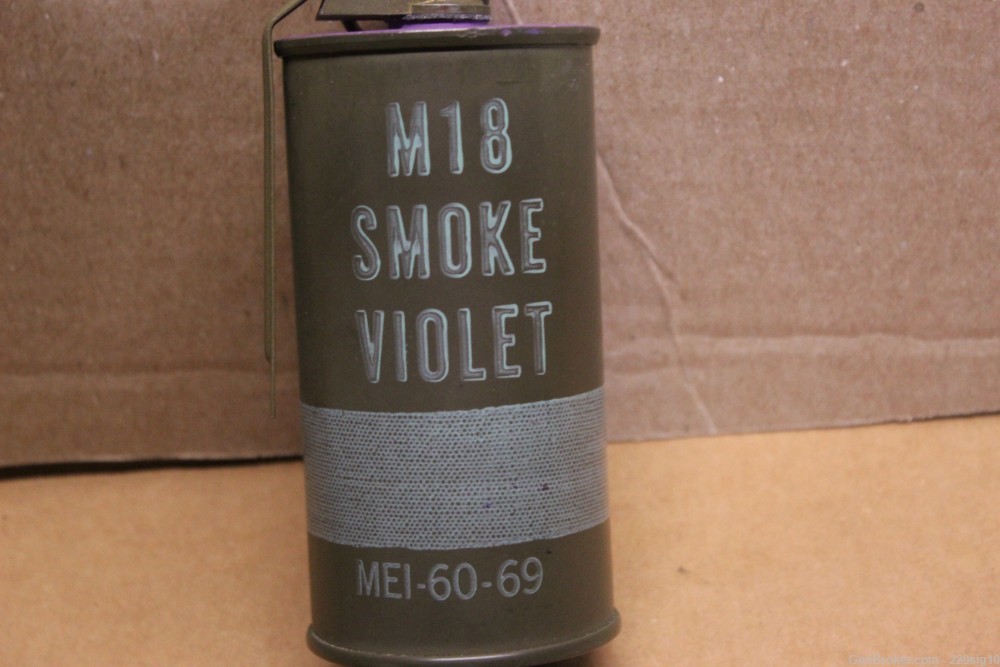 M18 Violet Smoke Grenade Live Dated 1969-img-3