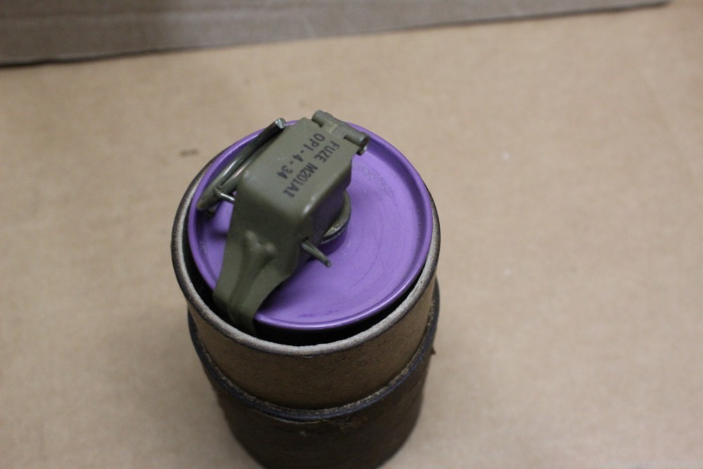 M18 Violet Smoke Grenade Live Dated 1969-img-1