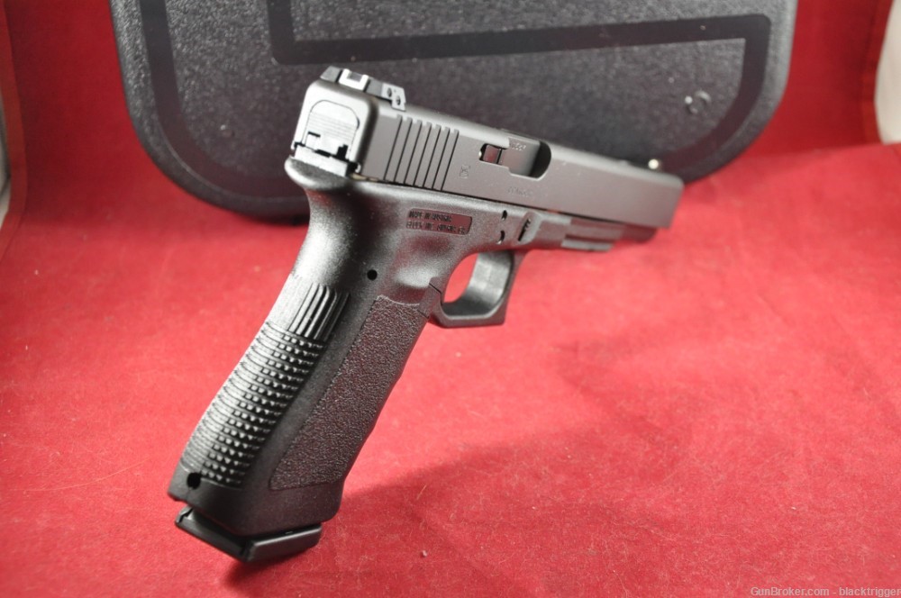 Glock PI1630103 G17L Gen3 9mm 6.0" 17+1 Black Adjustable Sights-img-4