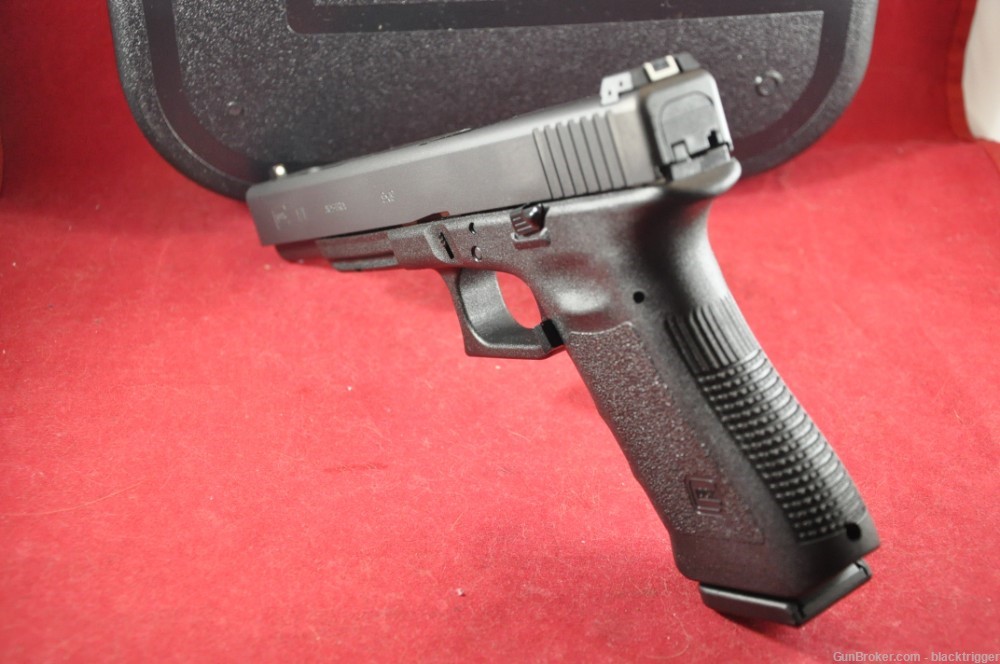 Glock PI1630103 G17L Gen3 9mm 6.0" 17+1 Black Adjustable Sights-img-5